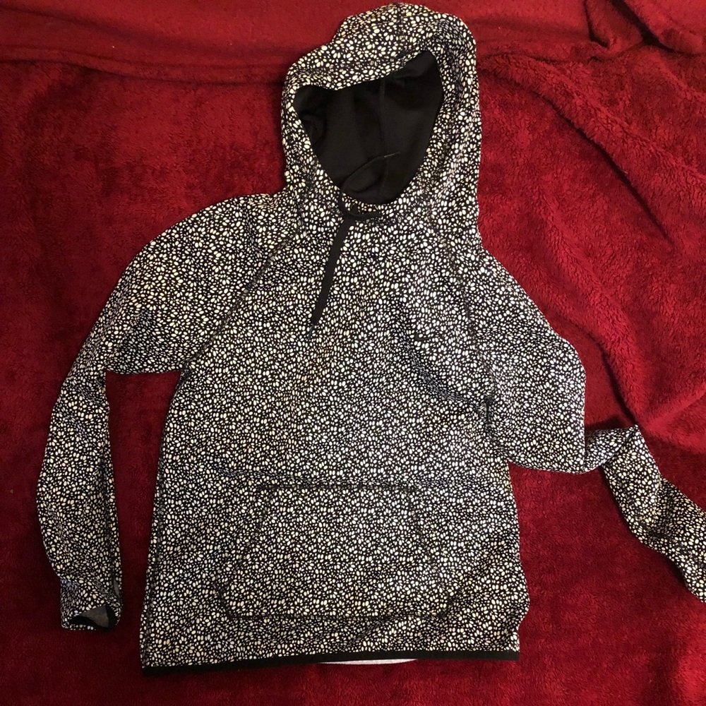 Nike women’s sweatshirt